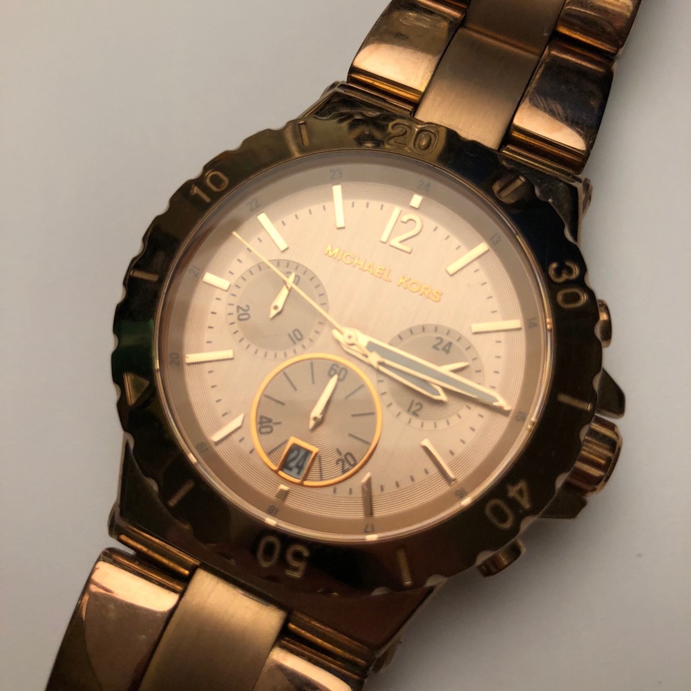 Watch - Picture 4 of 4